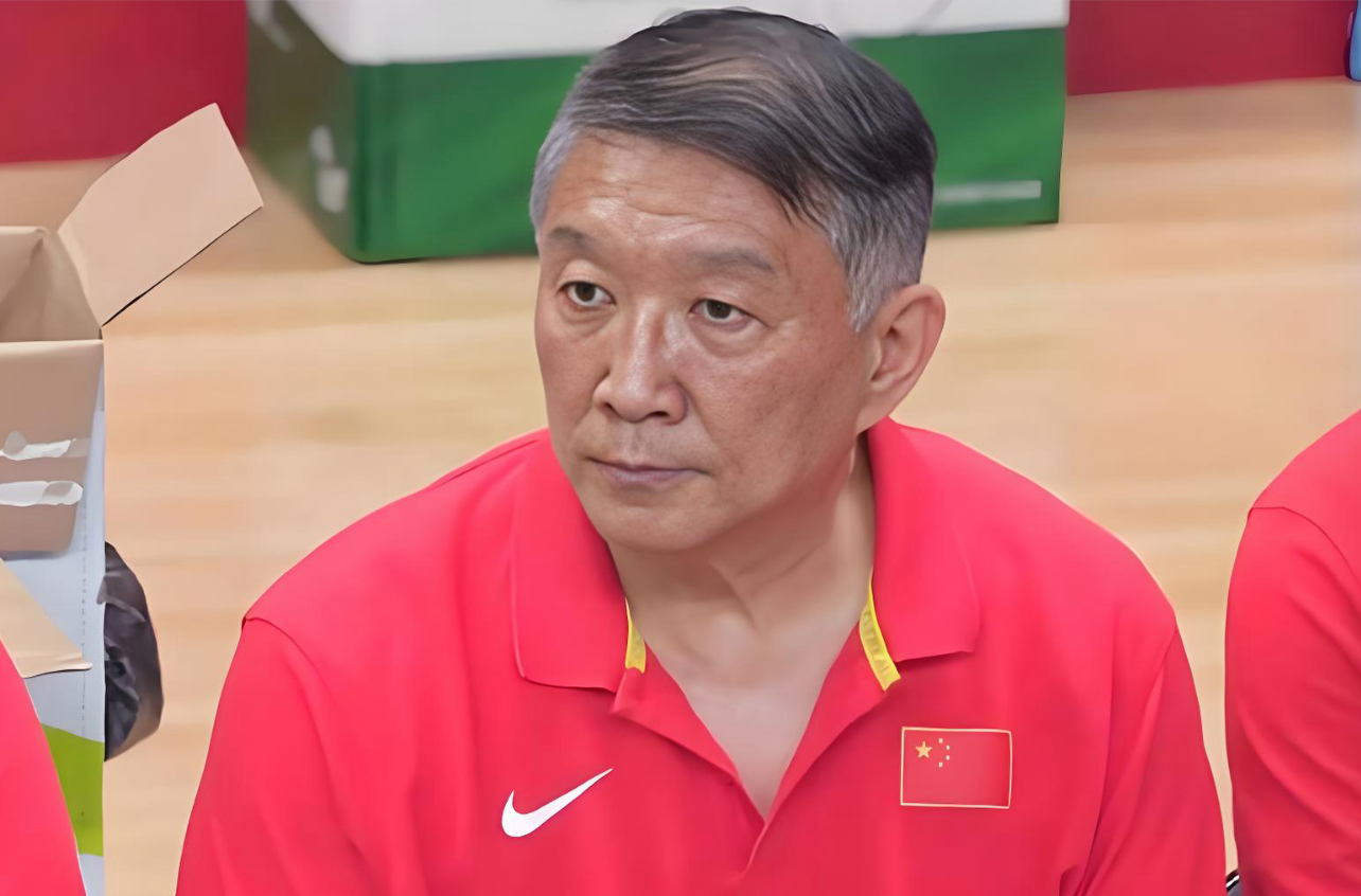 华体会体育官方入口-4名新人9中1，一共得3分！女篮“换血”成为笑话？宫鲁鸣很无奈